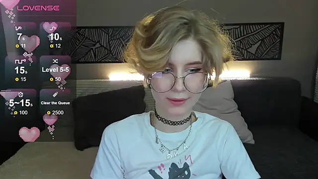 Snapshot of Angel_Jules chatting on March 21, 2025, 4:06 am Angel Jules online show from March 21, 2025, 4:06 am