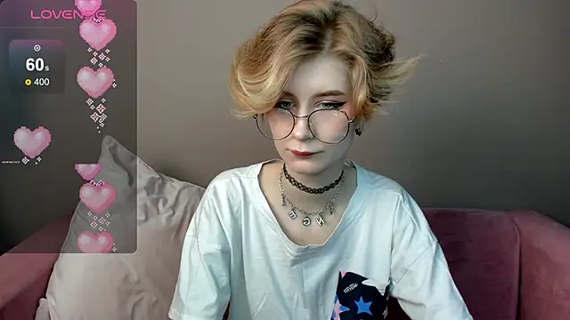 Snapshot of Angel_Jules chatting on March 23, 2025, 12:58 am Angel Jules online show from March 23, 2025, 12:58 am