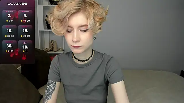 Snapshot of Angel_Jules chatting on September 13, 2025, 12:43 am Angel Jules online show from September 13, 2025, 12:43 am