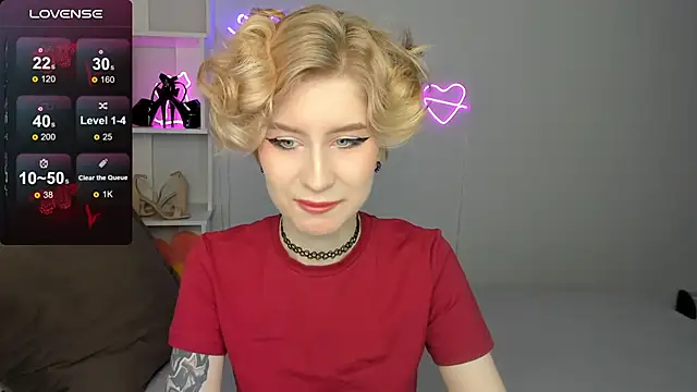 Snapshot of Angel_Jules chatting on October 5, 2025, 12:20 am Angel Jules online show from October 5, 2025, 12:20 am