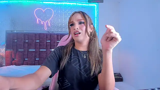 KylieVictoria online show from November 4, 2025, 5:28 am