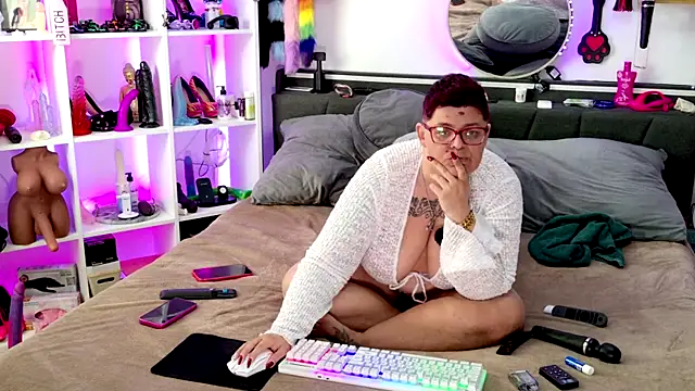 Snapshot of SunshineLexi chatting on February 13, 2026, 10:00 am SunshineLexi online show from February 13, 2026, 10:00 am