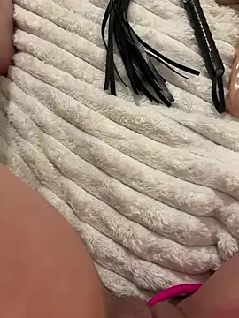 Sensolyss online show from March 1, 2025, 6:21 pm