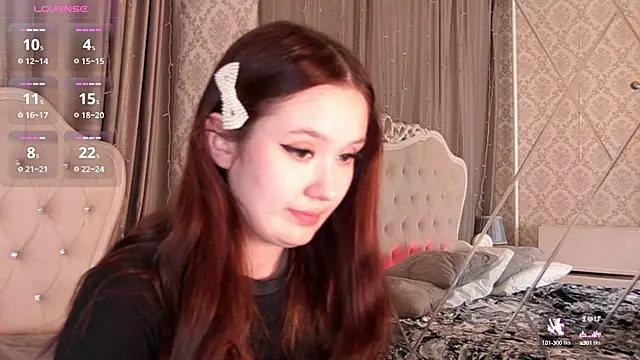 MiriaamWhite online show from December 7, 2024, 1:51 pm