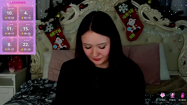 MiriaamWhite online show from January 16, 2025, 6:48 pm