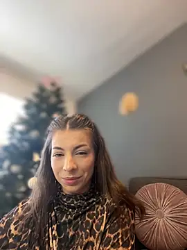 Mia Ethan online show from December 13, 2024, 10:19 am