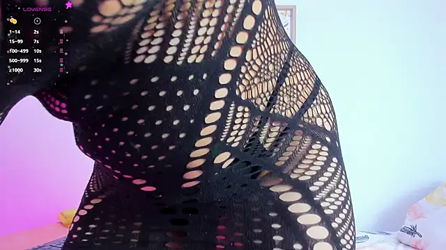 EmmaRogers online show from January 30, 2025, 12:48 pm