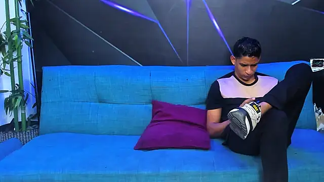 playsgirlhot online show from February 26, 2025, 11:15 pm