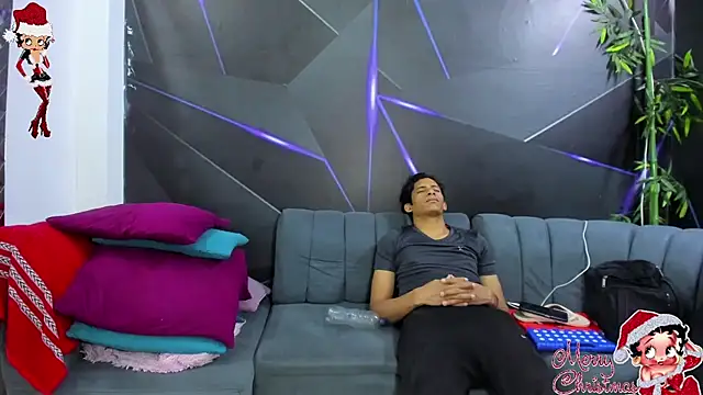 playsgirlhot online show from November 12, 2025, 11:14 pm