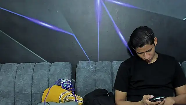 playsgirlhot online show from April 11, 2026, 11:09 pm