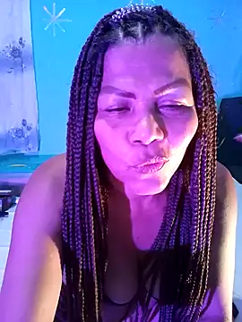 dulcesilvana10 online show from December 19, 2024, 2:34 am