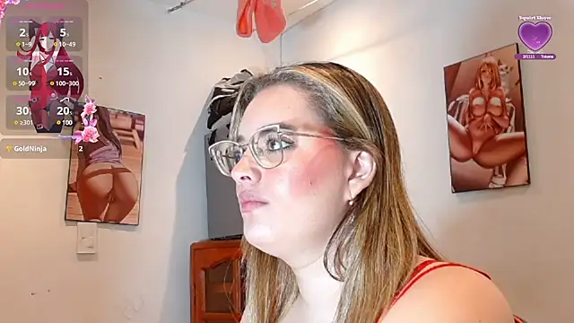 Snapshot of kendallclarkk03 chatting on March 5, 2025, 6:23 am kendallclarkk03 online show from March 5, 2025, 6:23 am