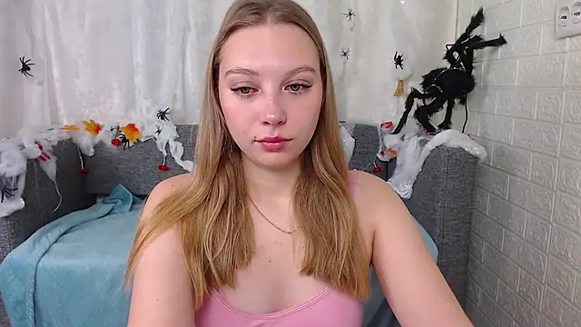 Snapshot of bellaa_love_ chatting on October 23, 2025, 12:21 am bellaa love online show from October 23, 2025, 12:21 am