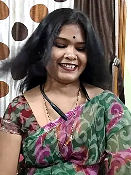 yoursweety09 online show from October 12, 2025, 3:55 pm