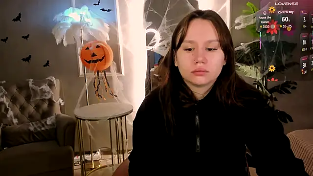 Snapshot of Alisia_Mars chatting on October 19, 2025, 5:19 am Alisia Mars online show from October 19, 2025, 5:19 am