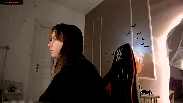 Snapshot of Alisia_Mars chatting on October 24, 2025, 5:26 am Alisia Mars online show from October 24, 2025, 5:26 am