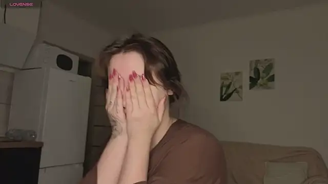 Snapshot of Alisia_Mars chatting on October 25, 2025, 4:42 am Alisia Mars online show from October 25, 2025, 4:42 am