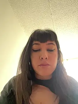 Carla Phoenix online show from November 24, 2025, 4:18 pm