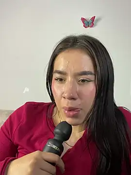 Im Valen Cute online show from January 7, 2025, 2:42 am