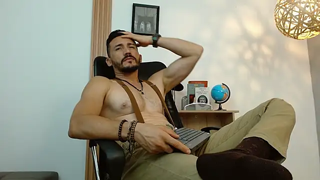 Reiko 85  online show from February 15, 2025, 1:10 am