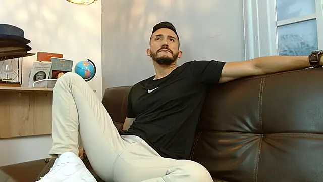 Reiko 85  online show from March 12, 2025, 10:17 pm