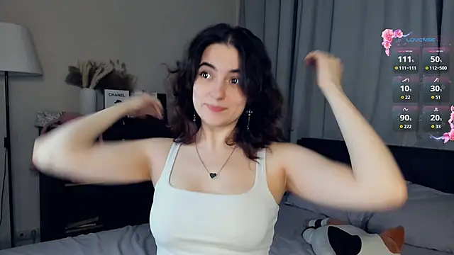 DracosMoon online show from November 16, 2025, 7:03 am