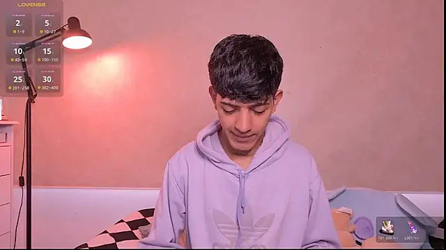 teobowny  online show from February 9, 2026, 12:53 pm