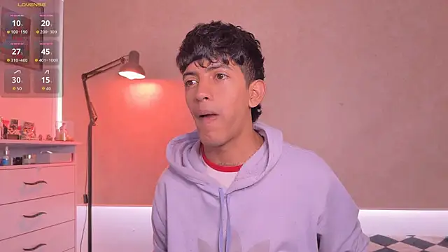 teobowny  online show from March 27, 2026, 8:19 pm