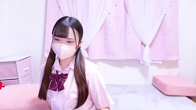 Snapshot of MAIKA_pyon chatting on December 4, 2024, 10:13 am MAIKA pyon online show from December 4, 2024, 10:13 am