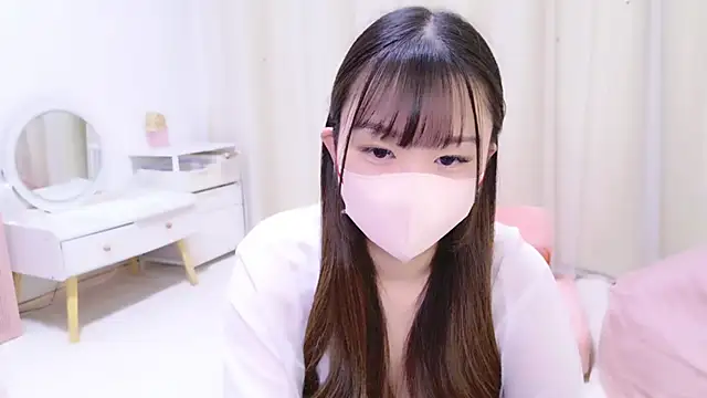 Snapshot of MAIKA_pyon chatting on January 31, 2025, 10:52 pm MAIKA pyon online show from January 31, 2025, 10:52 pm