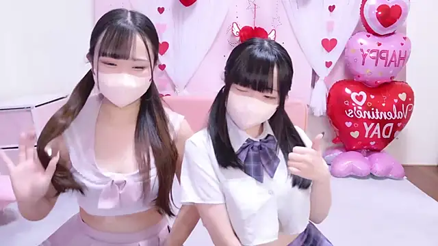 Snapshot of MAIKA_pyon chatting on February 10, 2025, 2:37 pm MAIKA pyon online show from February 10, 2025, 2:37 pm