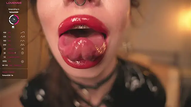 Devilsss toy online show from October 25, 2025, 4:02 pm