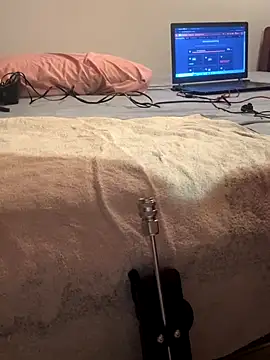 Snapshot of cretanbi chatting on September 14, 2025, 5:23 pm cretanbi online show from September 14, 2025, 5:23 pm