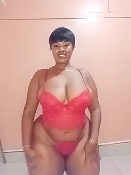 Snapshot of Luciouslips00 chatting on May 19, 2026, 2:12 pm Luciouslips00 online show from May 19, 2026, 2:12 pm