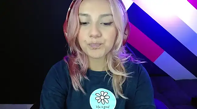 Alterego1   online show from January 11, 2025, 6:01 pm