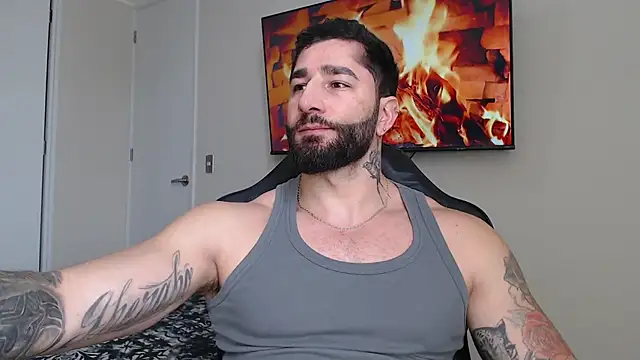 jonhklleyn online show from October 24, 2025, 5:42 pm