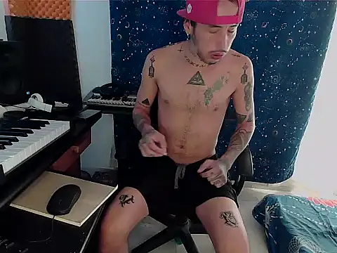 patrik tattoo  online show from February 1, 2025, 3:50 pm