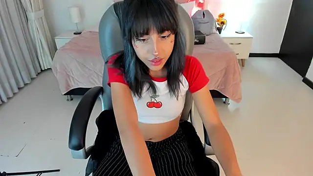 Kitty Pam online show from February 13, 2025, 3:29 am