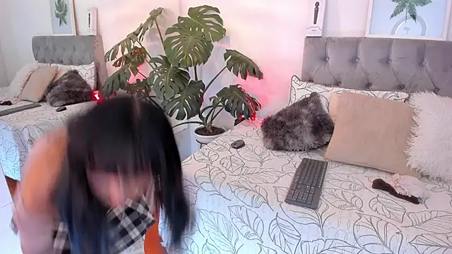 Kitty Pam online show from November 18, 2025, 9:08 pm