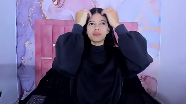 Snapshot of LizzMartin chatting on February 7, 2025, 7:17 pm LizzMartin online show from February 7, 2025, 7:17 pm