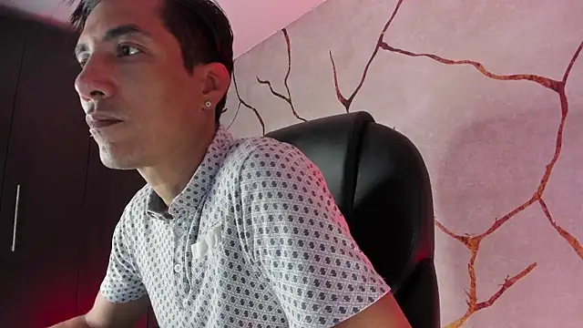 EdwardVlad online show from December 6, 2024, 7:12 pm