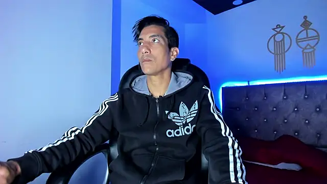 EdwardVlad online show from December 29, 2024, 12:34 pm