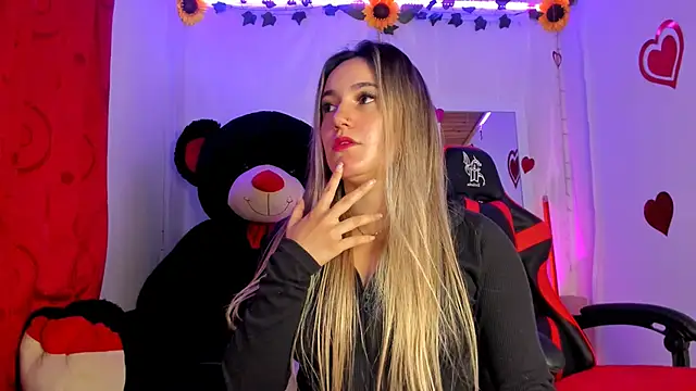 Snapshot of Keyth_clement chatting on March 17, 2025, 7:15 pm Keyth clement online show from March 17, 2025, 7:15 pm