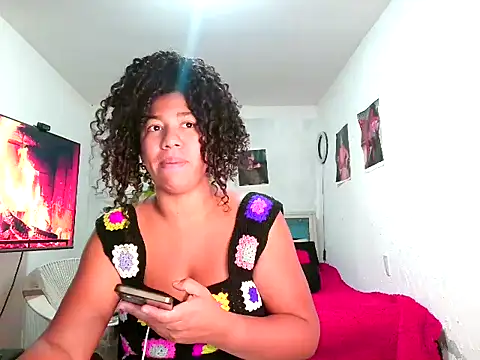 bellacrespalatina online show from April 21, 2026, 7:06 pm