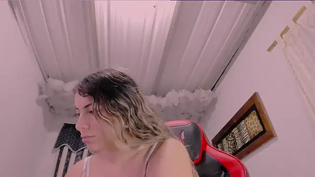 Lauu G online show from September 18, 2025, 9:33 am