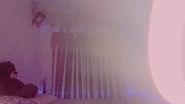 Lauu G online show from October 12, 2025, 3:05 am