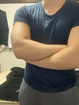 YU-KI00 online show from October 26, 2025, 1:28 pm