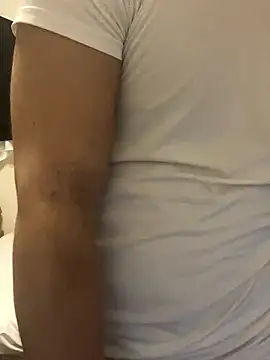 YU-KI00 online show from October 31, 2025, 1:01 pm