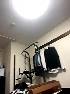 YU-KI00 online show from November 8, 2025, 10:37 am