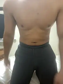 YU-KI00 online show from November 11, 2025, 10:04 am